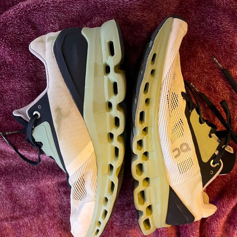 On Running Sneakers